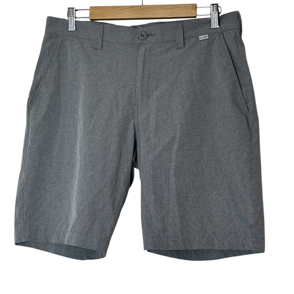 Travis Mathew Golf Shorts Men's 32 Gray Textured Poly Stretch Pockets Athleisure